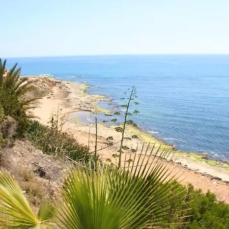 Apartment 3 Bedrooms With Wifi At 1 Km Away From The
