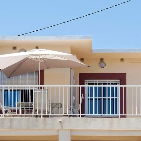 3 Bedrooms With Wifi At 1 Km Away From The Apartment Torrevieja